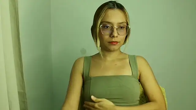 Mia Sanchez01 online show from February 9, 2025, 12:06 am