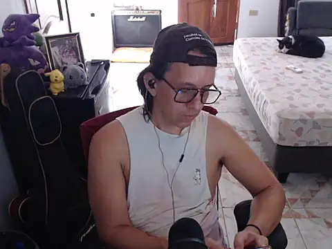 Snapshot of Pit_xxz chatting on June 21, 2026, 5:41 pm Pit xxz online show from June 21, 2026, 5:41 pm