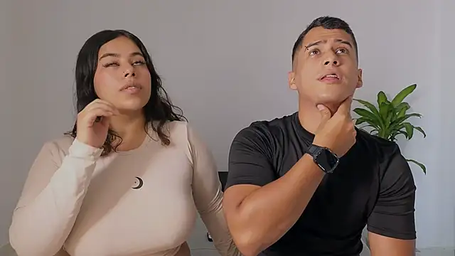 hot69temptation  online show from November 18, 2025, 3:26 pm