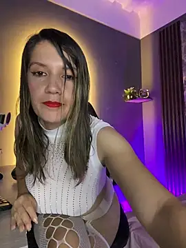 Snapshot of gwen_ashly chatting on February 20, 2026, 8:11 pm gwen ashly online show from February 20, 2026, 8:11 pm