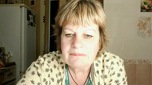 Snapshot of Ettie_Tonia chatting on February 20, 2025, 3:52 pm Ettie Tonia online show from February 20, 2025, 3:52 pm