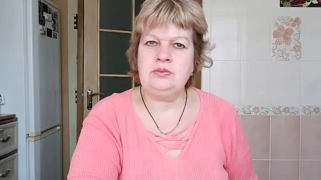 Snapshot of Ettie_Tonia chatting on February 11, 2025, 11:09 am Ettie Tonia online show from February 11, 2025, 11:09 am