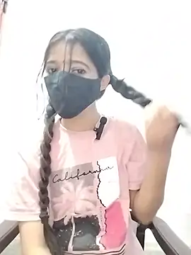 Cute-Ridhima online show from June 22, 2026, 8:44 am