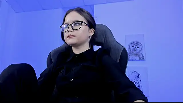 Elainebeness online show from January 14, 2025, 7:53 pm