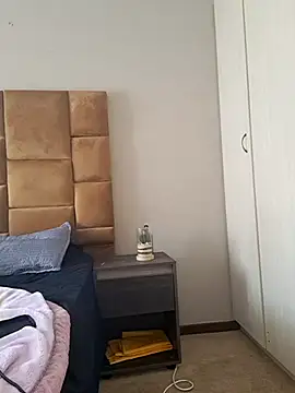 thicktash online show from October 19, 2025, 8:50 am