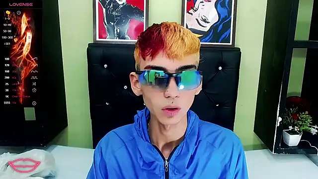 Snapshot of ttimy_x_boy chatting on March 12, 2025, 8:09 pm ttimy x boy online show from March 12, 2025, 8:09 pm