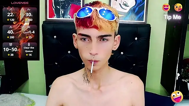 Snapshot of ttimy_x_boy chatting on March 18, 2025, 1:57 am ttimy x boy online show from March 18, 2025, 1:57 am