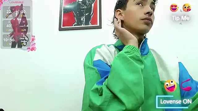 Snapshot of ttimy_x_boy chatting on October 16, 2025, 3:15 am ttimy x boy online show from October 16, 2025, 3:15 am