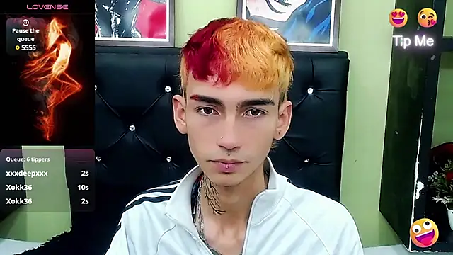 Snapshot of ttimy_x_boy chatting on March 14, 2025, 11:53 pm ttimy x boy online show from March 14, 2025, 11:53 pm