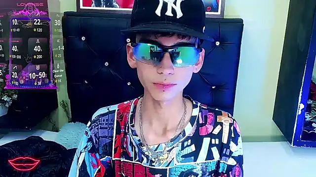 Snapshot of ttimy_x_boy chatting on March 1, 2025, 1:53 am ttimy x boy online show from March 1, 2025, 1:53 am