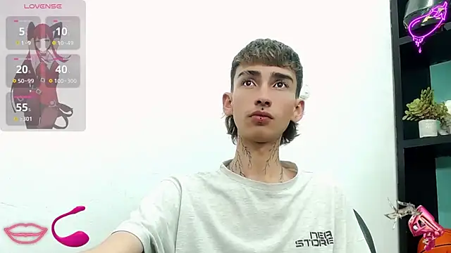 Snapshot of ttimy_x_boy chatting on September 12, 2025, 4:07 pm ttimy x boy online show from September 12, 2025, 4:07 pm