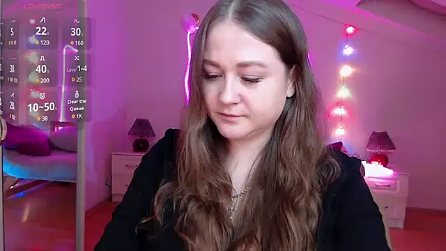 LizzyShine online show from February 13, 2025, 6:37 pm