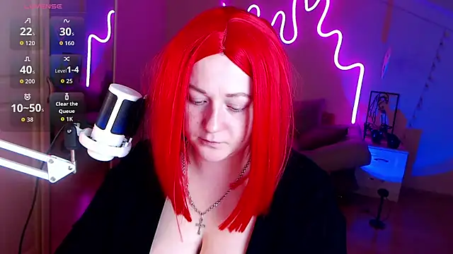 LizzyShine online show from October 1, 2025, 2:21 pm