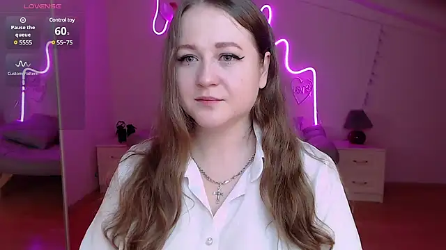 LizzyShine online show from March 14, 2025, 5:24 pm