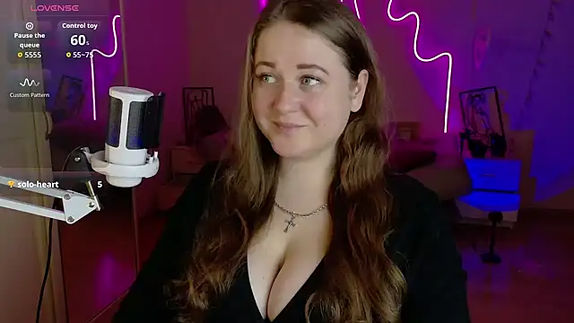 LizzyShine online show from October 30, 2025, 8:17 pm