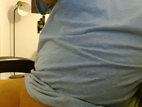 GirthBullger4You online show from February 1, 2025, 3:41 am