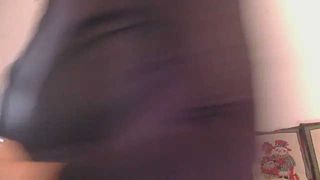 Miss oliviaa online show from March 13, 2025, 2:12 pm