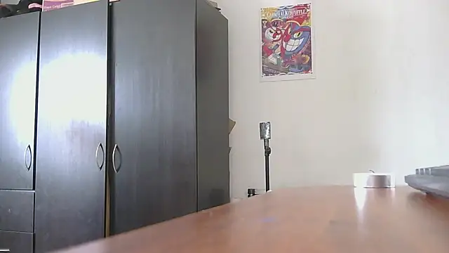 Miss oliviaa online show from February 27, 2025, 3:05 pm