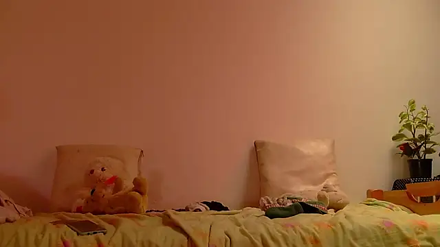 Miss oliviaa online show from February 27, 2025, 6:09 pm