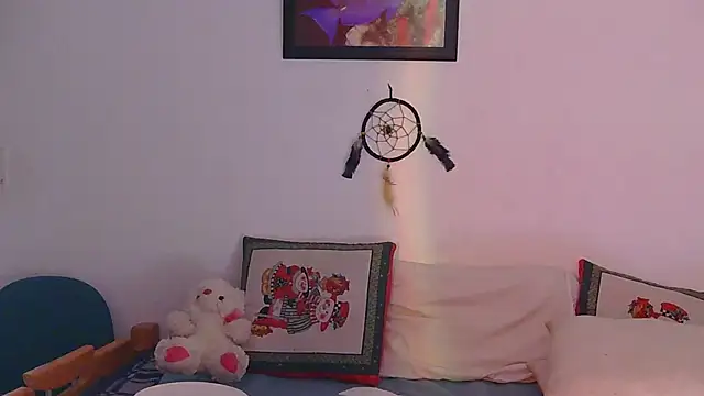 Miss oliviaa online show from March 14, 2025, 9:00 pm