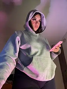 Miss oliviaa online show from February 13, 2026, 10:54 pm