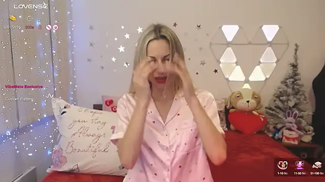 Snapshot of _Loves_ chatting on January 18, 2025, 5:48 pm Loves online show from January 18, 2025, 5:48 pm