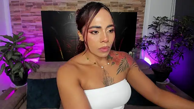 emilyfitness online show from June 11, 2026, 12:32 am