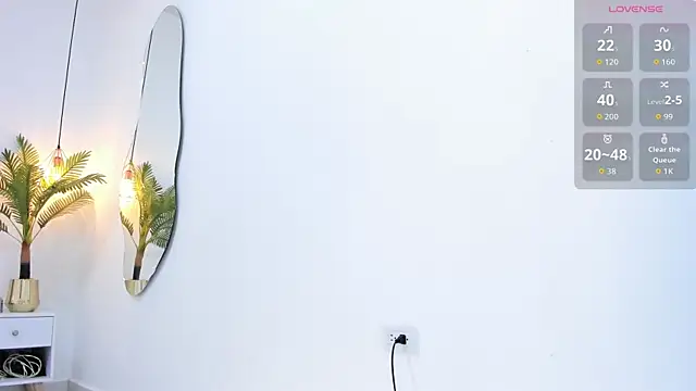 Snapshot of Brittany_cute18 chatting on September 22, 2025, 11:38 am Brittany cute18 online show from September 22, 2025, 11:38 am