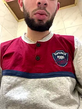 Snapshot of roland_alex1 chatting on January 9, 2026, 12:06 am roland alex1 online show from January 9, 2026, 12:06 am