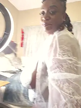 Snapshot of ThickianaRider chatting on November 22, 2025, 3:27 am ThickianaRider online show from November 22, 2025, 3:27 am