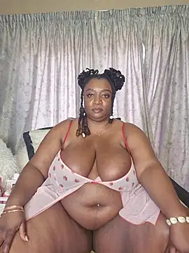 Snapshot of ThickianaRider chatting on October 28, 2025, 10:25 am ThickianaRider online show from October 28, 2025, 10:25 am