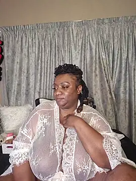 Snapshot of ThickianaRider chatting on November 22, 2025, 3:33 pm ThickianaRider online show from November 22, 2025, 3:33 pm