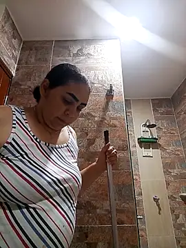 Snapshot of MirandaSoto chatting on September 27, 2025, 6:30 am MirandaSoto online show from September 27, 2025, 6:30 am