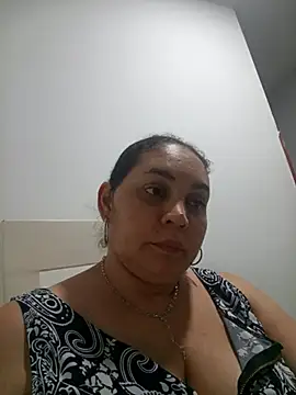 Snapshot of MirandaSoto chatting on October 9, 2025, 3:40 am MirandaSoto online show from October 9, 2025, 3:40 am