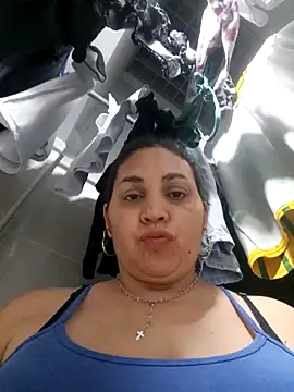 Snapshot of MirandaSoto chatting on September 21, 2025, 4:06 am MirandaSoto online show from September 21, 2025, 4:06 am