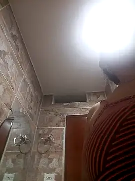 Snapshot of MirandaSoto chatting on September 24, 2025, 4:19 am MirandaSoto online show from September 24, 2025, 4:19 am