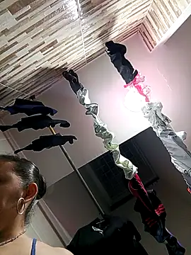 Snapshot of MirandaSoto chatting on October 5, 2025, 4:47 am MirandaSoto online show from October 5, 2025, 4:47 am