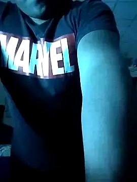 Snapshot of R1ch_Daddy chatting on December 2, 2024, 4:15 am R1ch Daddy online show from December 2, 2024, 4:15 am