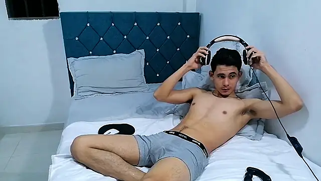 alexispaez457062 online show from March 7, 2025, 9:40 am