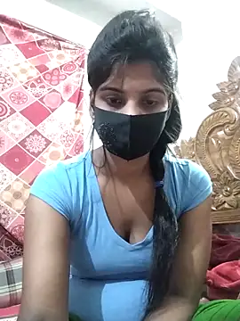 Cute-Lina online show from March 18, 2025, 1:34 pm