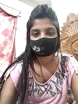Cute-Lina online show from February 21, 2025, 1:11 pm