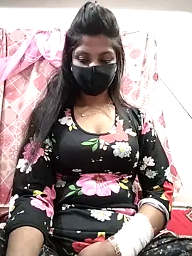Cute-Lina online show from February 9, 2025, 4:50 pm