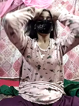Cute-Lina online show from February 14, 2025, 1:40 pm