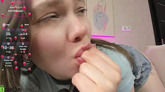 Snapshot of Genne_Tierney chatting on February 3, 2026, 1:05 am Genne Tierney online show from February 3, 2026, 1:05 am