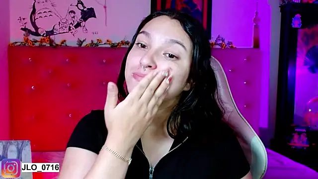 SOYYKY online show from January 11, 2025, 2:52 am