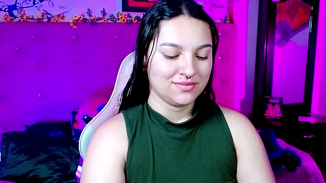 SOYYKY online show from December 22, 2024, 11:52 pm