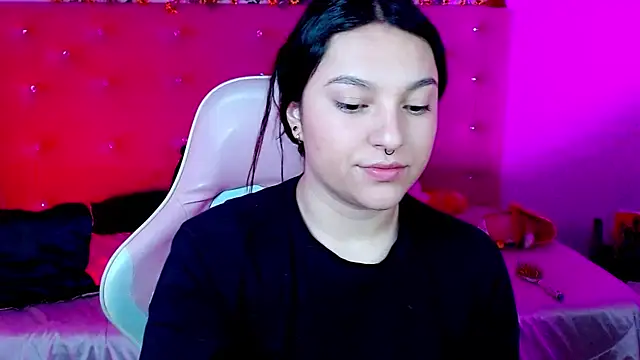 SOYYKY online show from December 20, 2024, 2:08 am
