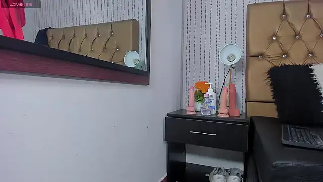 veneno hot online show from February 21, 2025, 12:49 pm