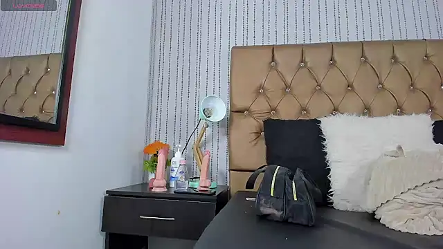 veneno hot online show from February 25, 2025, 12:49 pm