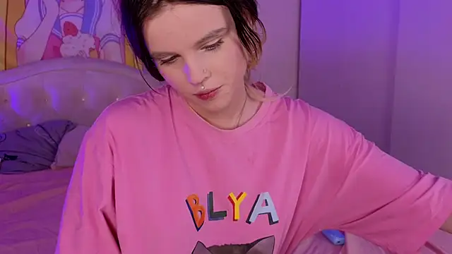 HanaMitsuri online show from October 10, 2025, 2:01 am